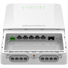 SWITCH 6 PUERTOS GRANDSTREAM GWN7710R POE OUTDOOR GIGABIT ADMINISTRABLE L2