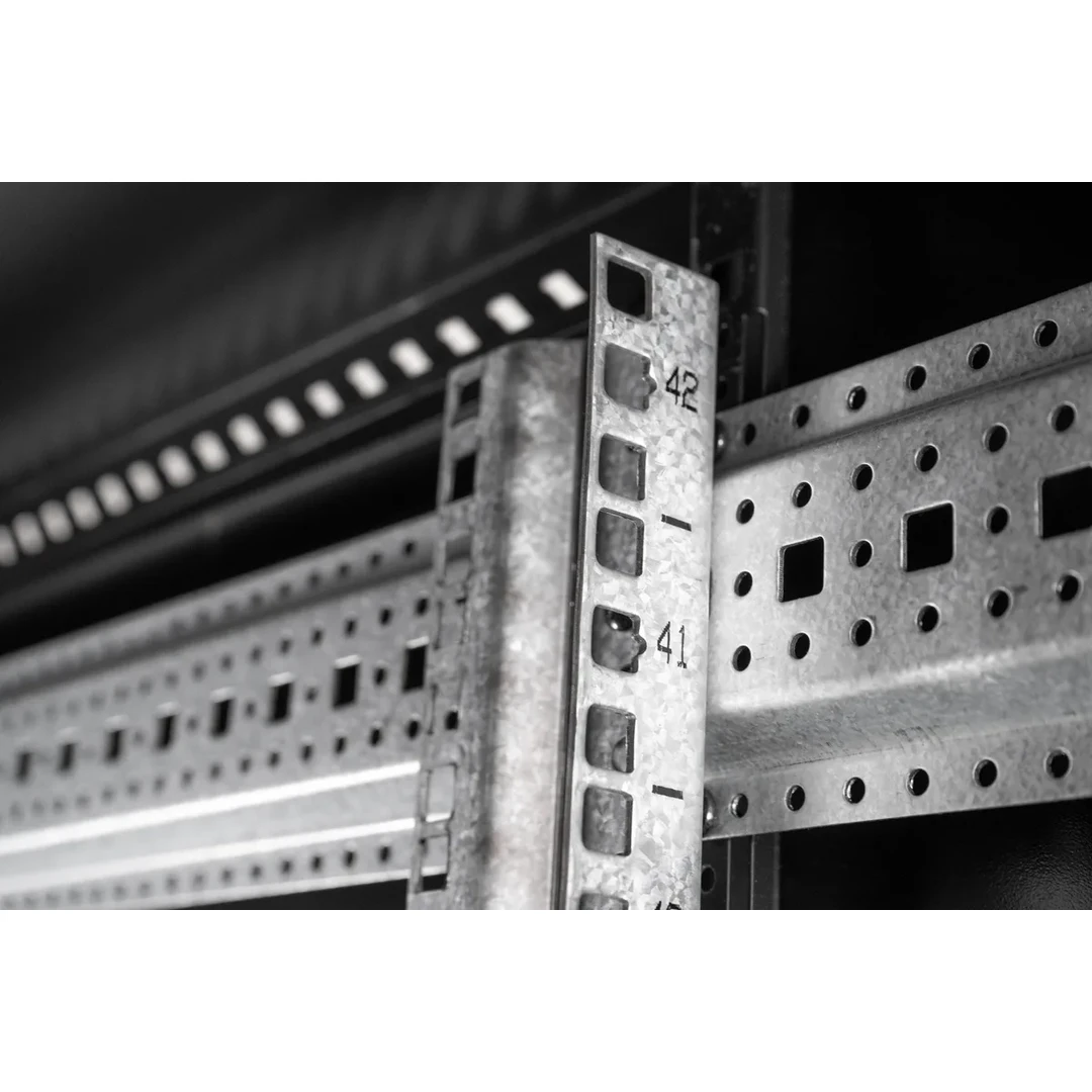 RACK DE PISO CERRADO 42U STRIG 600 X 800 4 FAN - Imagen 3